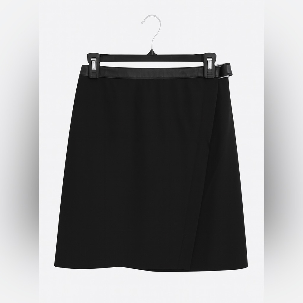 Jones New York Wrap Skirt Sz 6 | Black Wool Blend | Side Buckle | Classic Fit